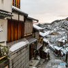 雪の産寧坂