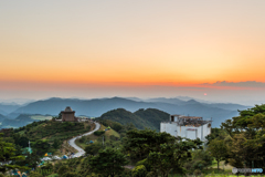 天文台のある夕景