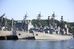 護衛艦の兄弟船