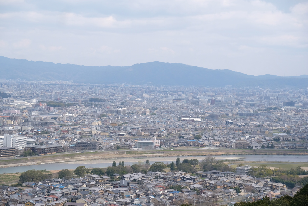 京都　渡月橋にあるモンキーパークからの眺望