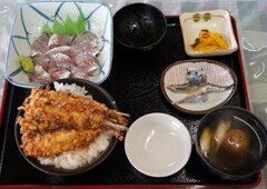 アジとイワシ丼