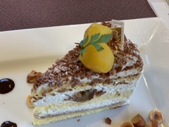 一夜城のケーキ