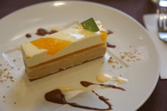 鎧塚　一夜城のケーキ