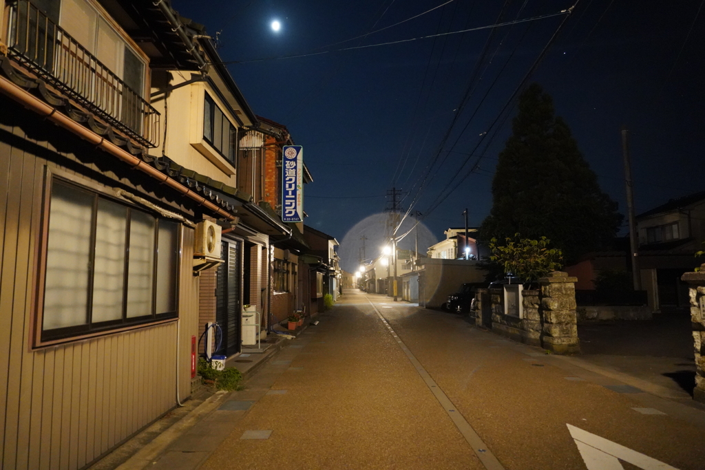瑞龍寺の門前