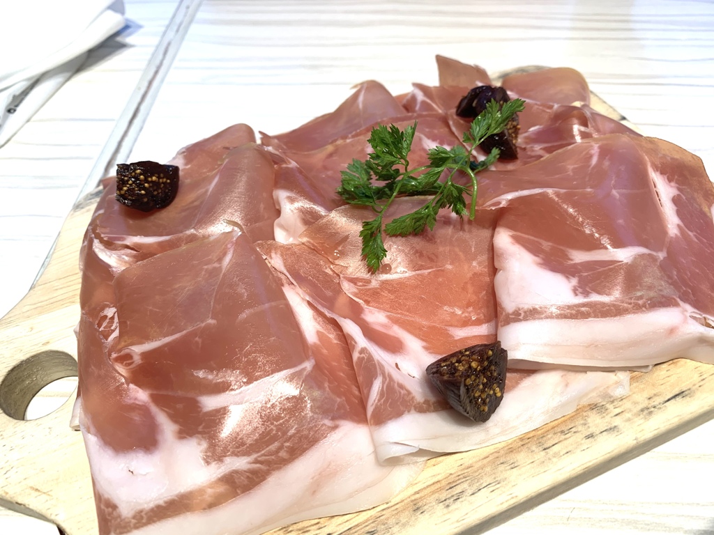 俺のイタリアンの生ハム