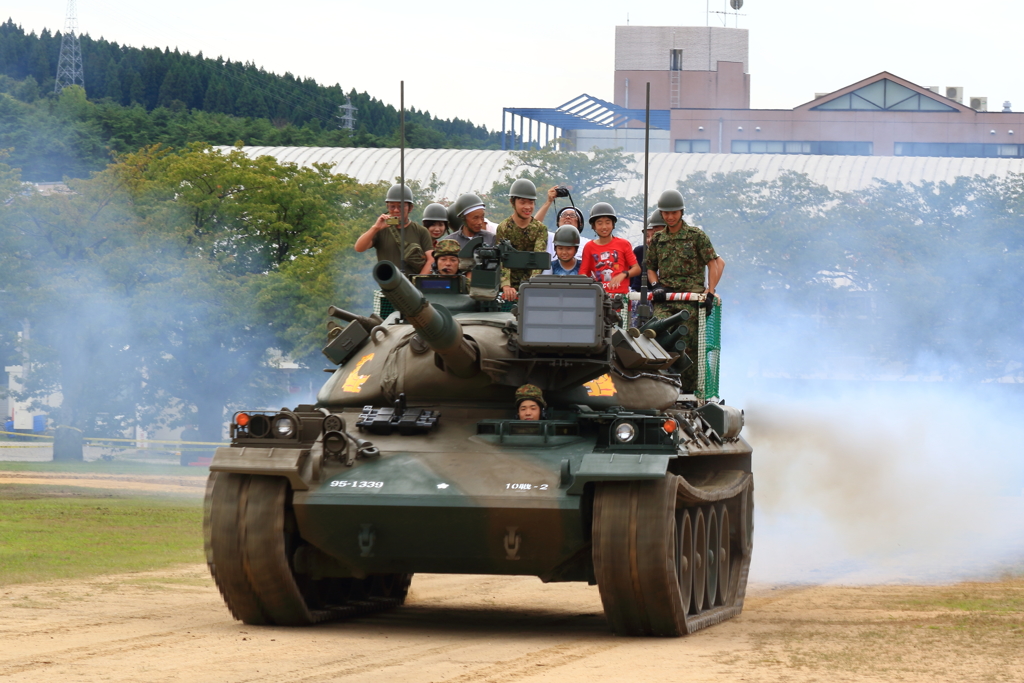 陸上自衛隊金沢駐屯地創立66周年記念行事(9)