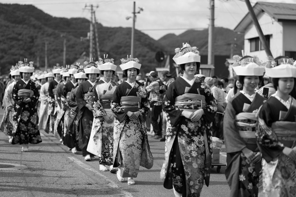 会津田島祇園祭り　七行器行列