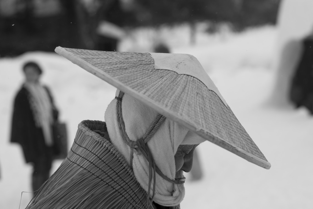 雪中蓑笠の翁