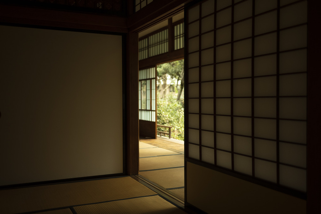 差し込む明かり