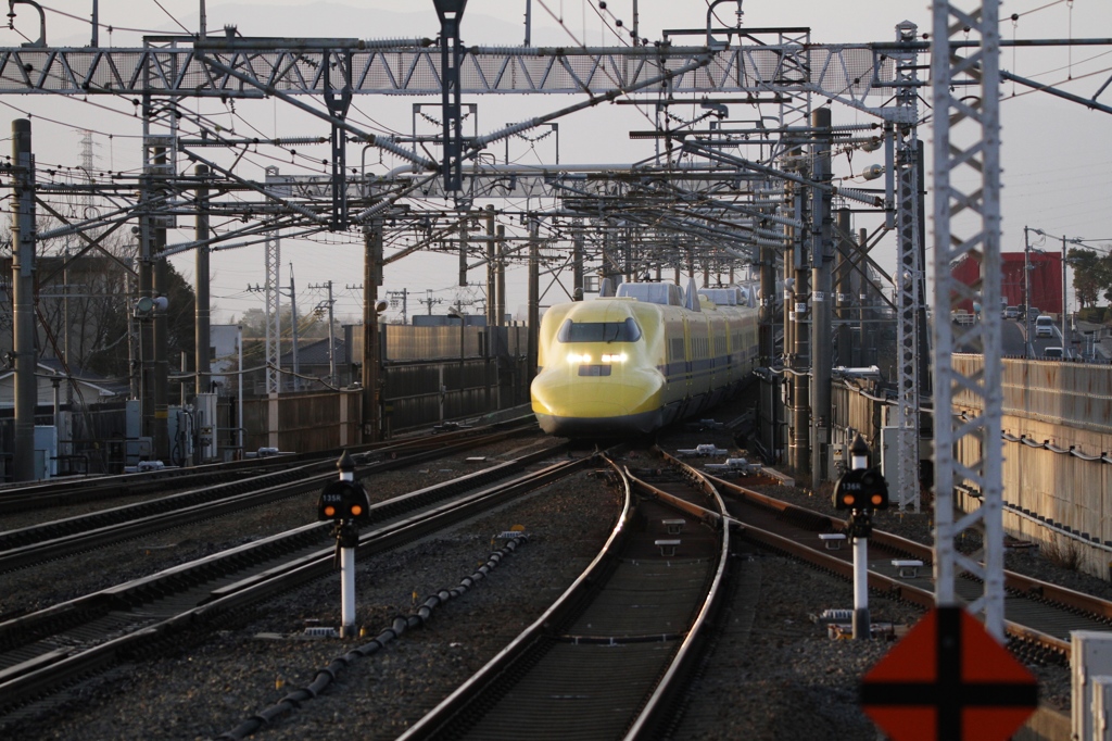 ドクターイエロー上り検測　通過