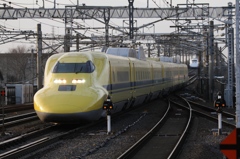 ドクターイエロー上り検測　こだまとすれ違う