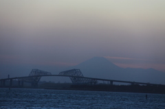 富士山とTokyo Gate Bridge