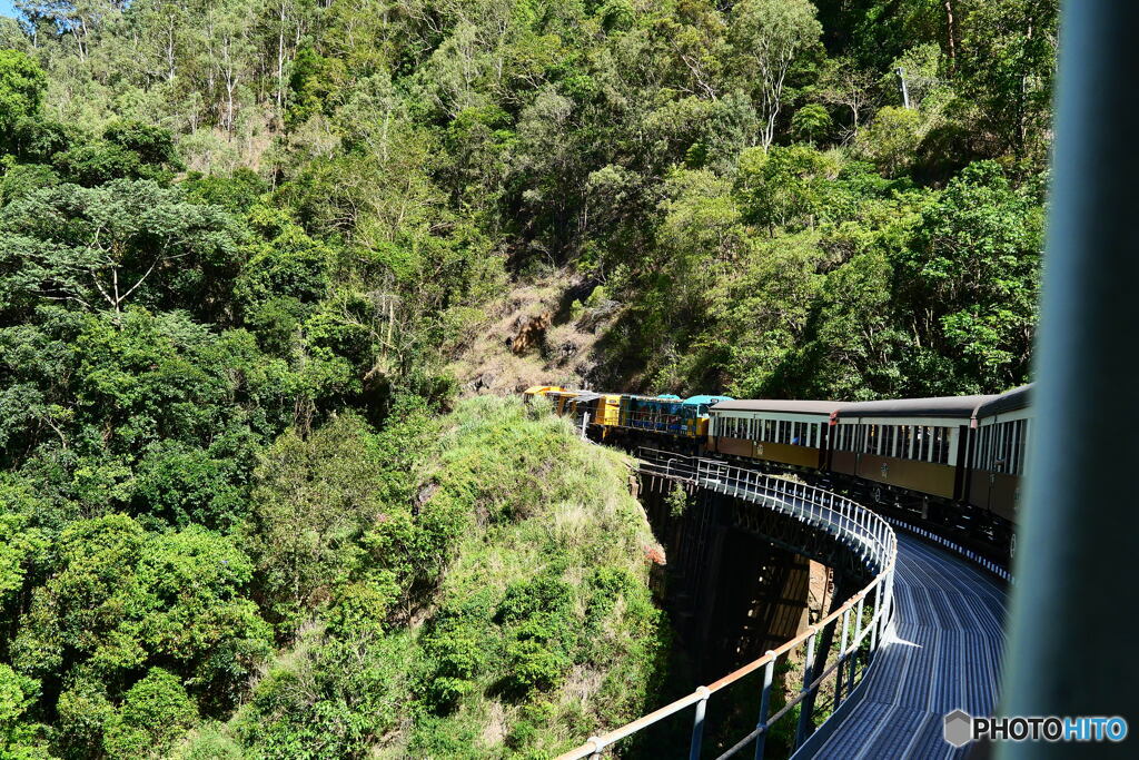 ケアンズ・キュランダ高原列車