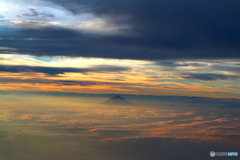 飛行機からの富士山