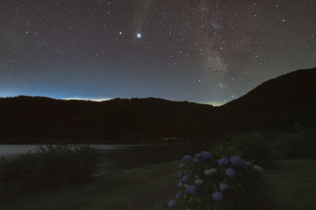 梅雨の星夜