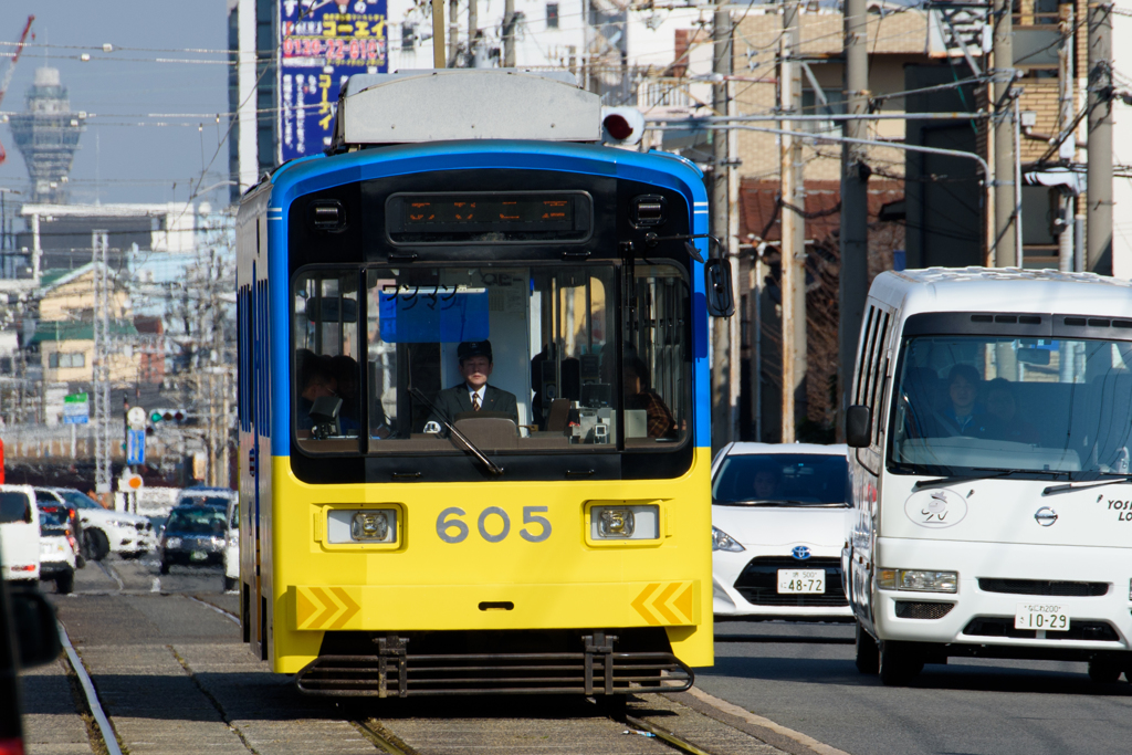 阪堺電車と通天閣