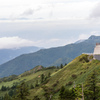 山を超え山を望む