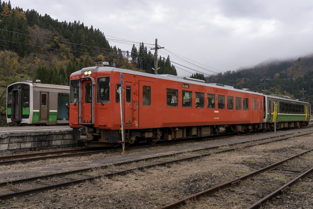 会津川口駅にて。