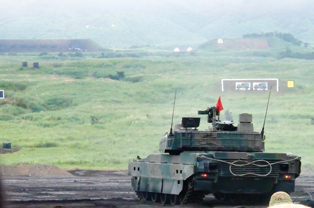 富士総合火力演習2014 10式戦車
