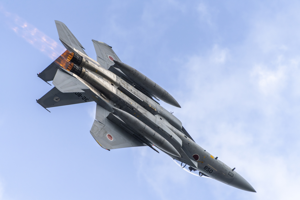 F-15J　アフターバーナー全開で旋回！
