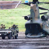 富士総合火力演習2014 CH-47と高機動車