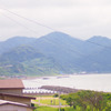海と山