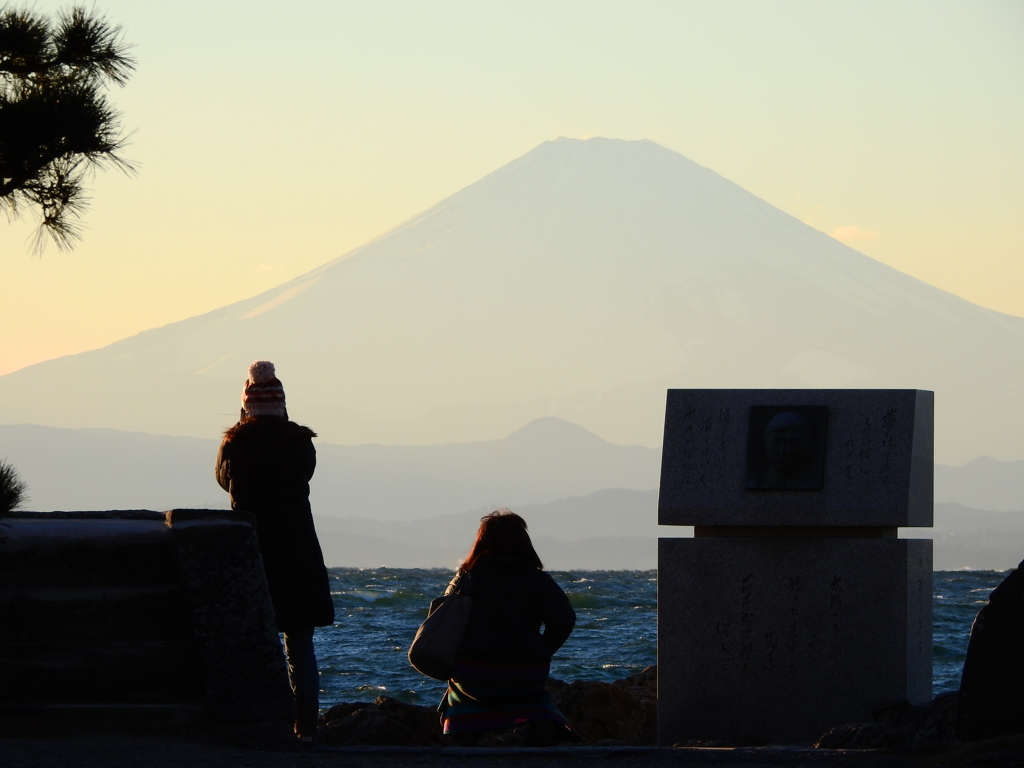 夕日を待つ