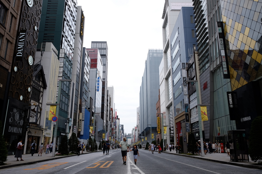 借りてきたX70で　11：歩行者天国