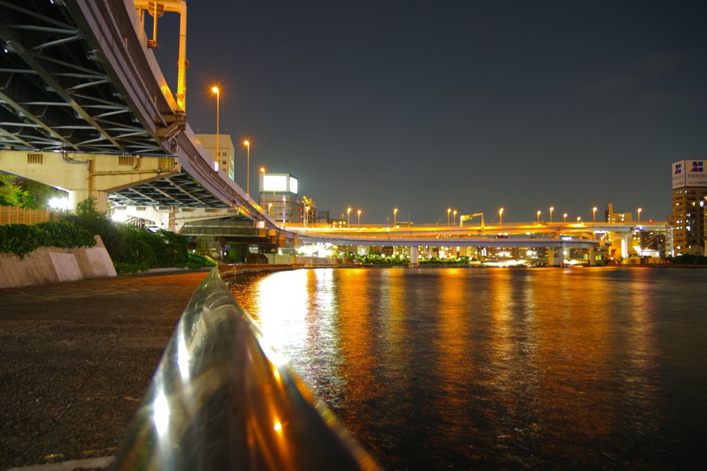 酔い覚ましに隅田川へ