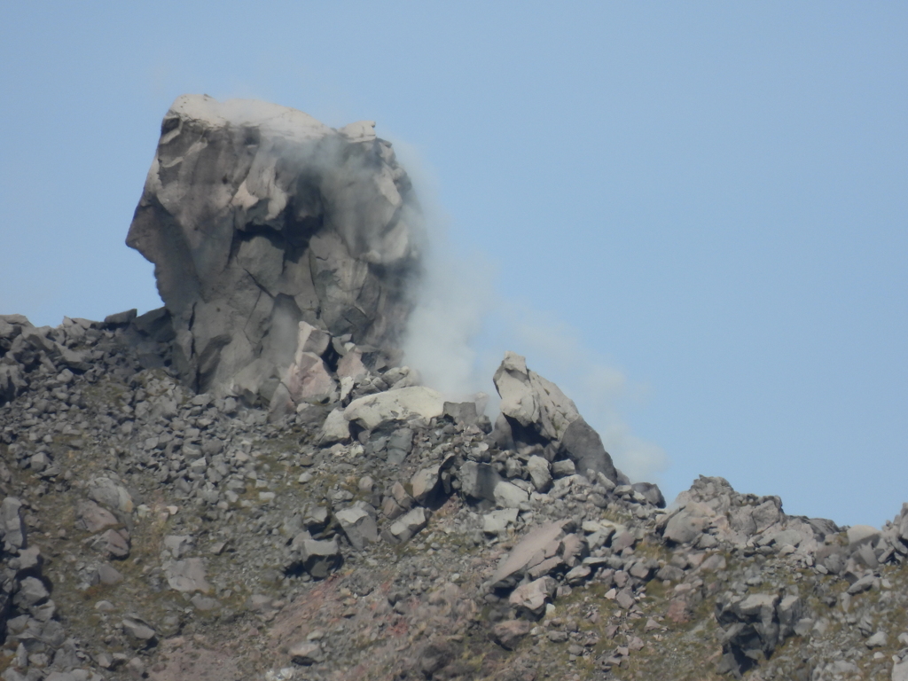 平成新山をアップで