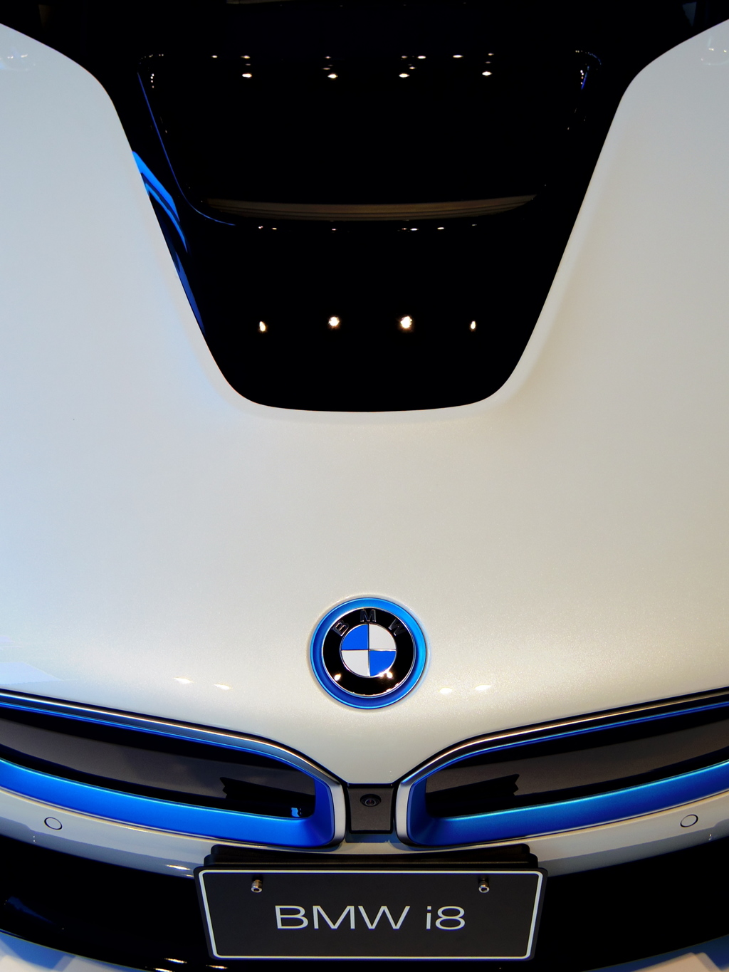 i8