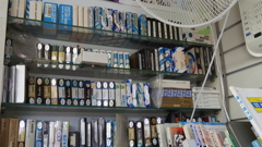 カメラ屋さんの棚