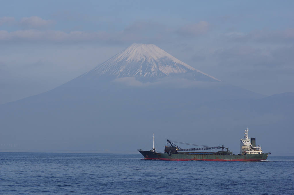 第一あかつきと富士山