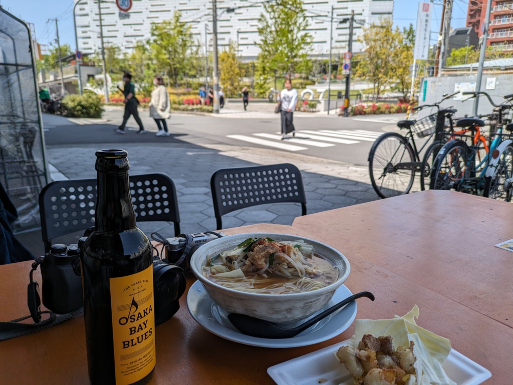 新今宮で昼食を