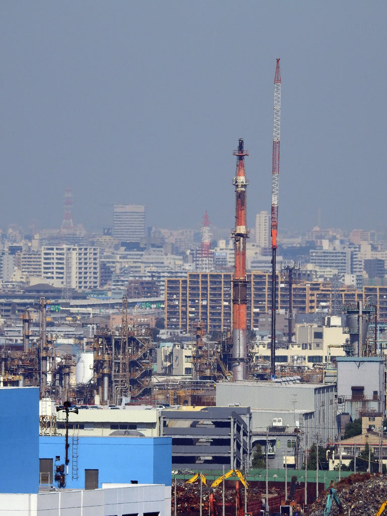 東扇島 煙突作業中