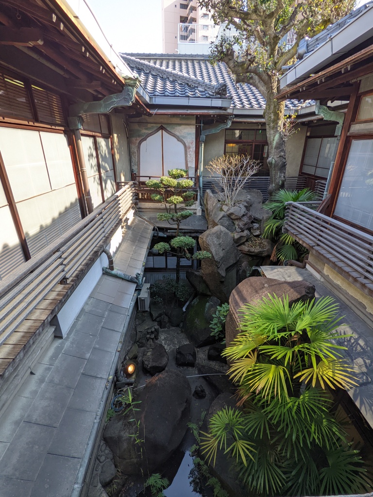 鯛よし百番 中庭