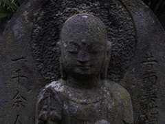 大規模水害を伝える石仏