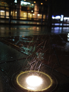 なんとなく、雨を