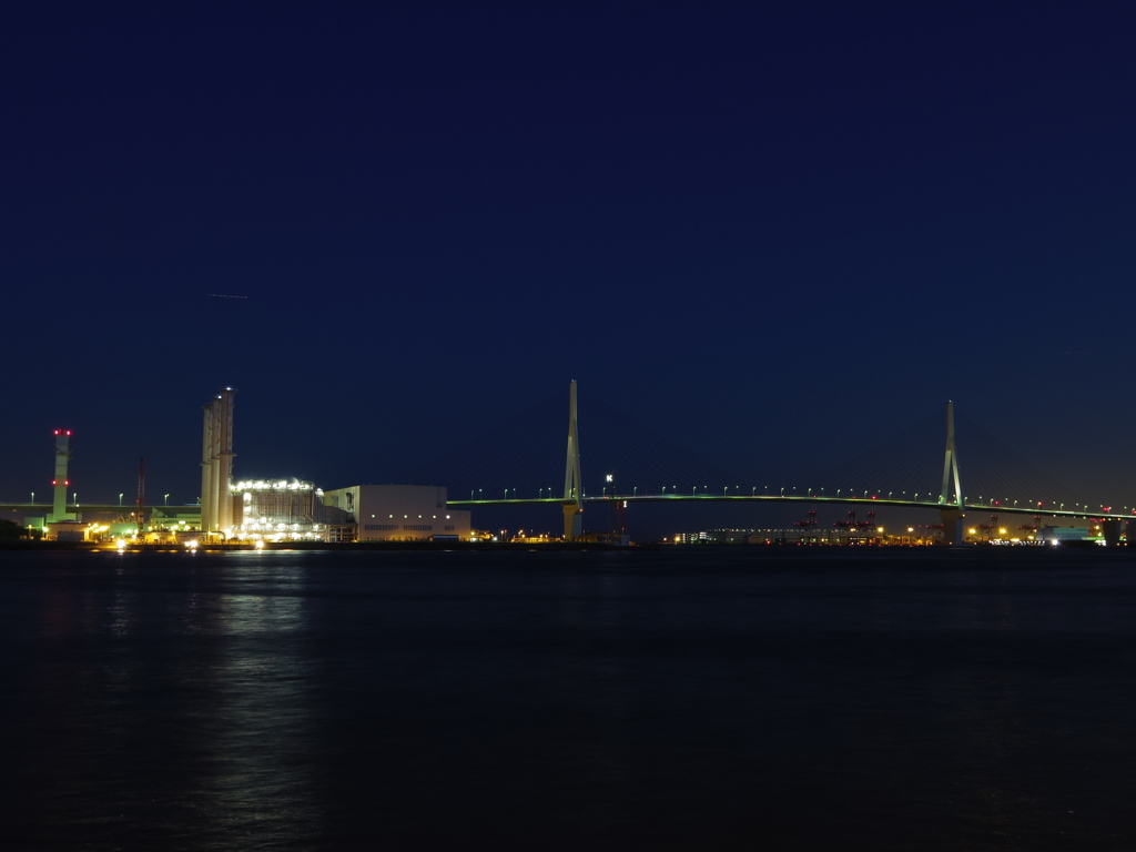 海芝浦の夜