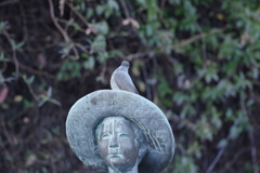 頭の上に何かいる