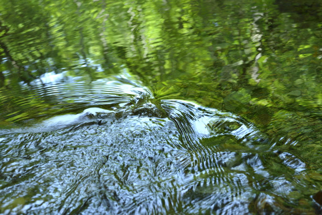 石が創る境界線