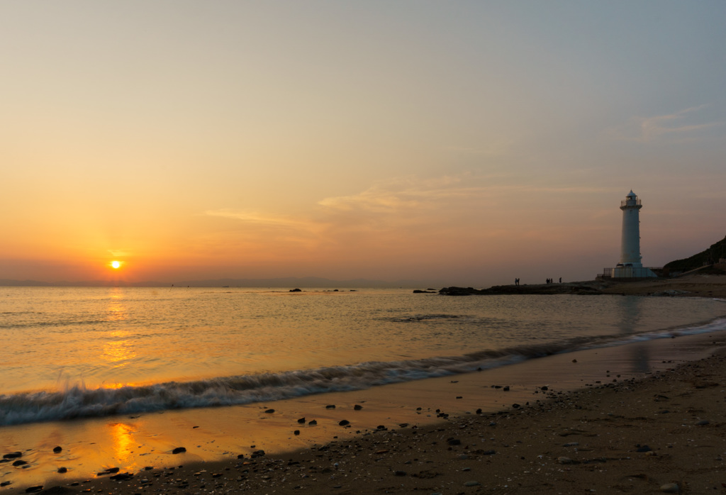 浜辺の夕日