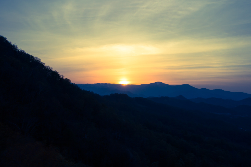 再現像 藻岩山ロープウェイから見る夕日 By はぐれすらいむ Id 写真共有サイト Photohito