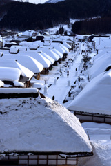 雪の大内宿