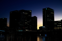 日の入り後の薄明空