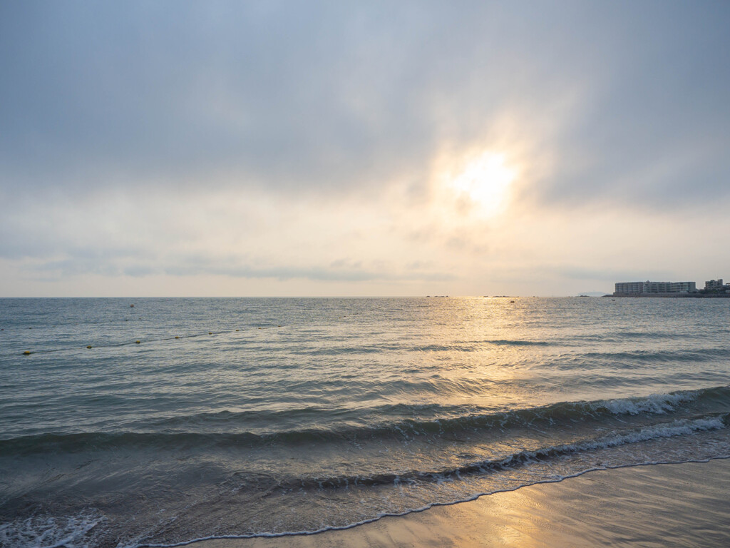 一色海岸の夕暮れ