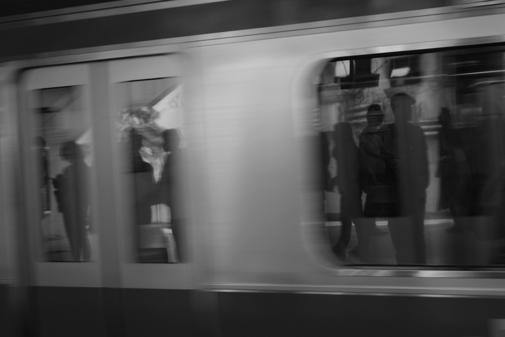 待つ人々