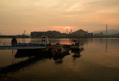 水島港の朝