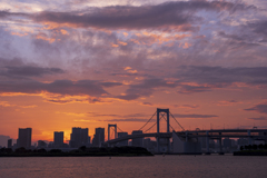 染まる湾岸