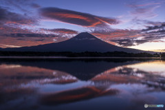 田貫湖の夜明け